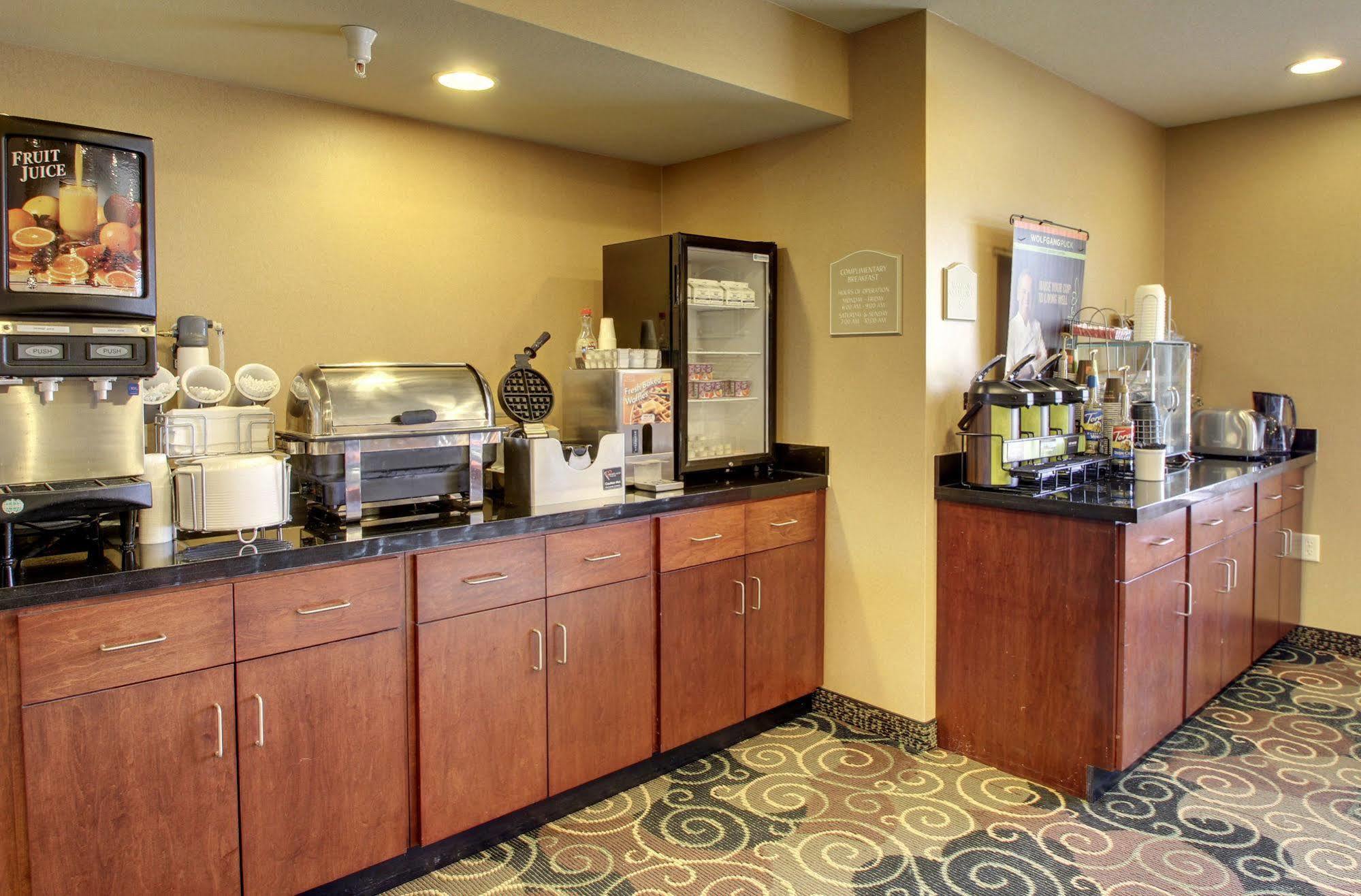 Cobblestone Inn & Suites - Hartington Luaran gambar
